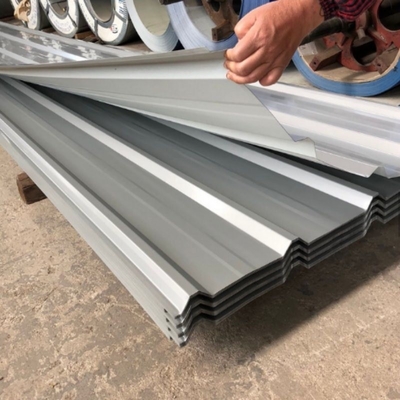DX51D SGCC Grado 0,12-0,85 mm PPGI/PPGL/Gi Lastra ondulata 30-150 g pannello galvanizzato a caldo pannello di tetto lamiere di acciaio rivestite
