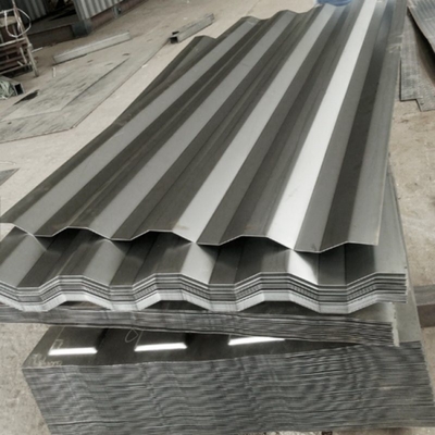 Fogli di copertura galvanizzati in metallo ondulato a larghezza personalizzata con tolleranza e materiale dell'1%
