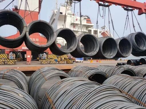 Tolleranza 1% Barre di acciaio rinforzante Barre di filo di ferro leggero a basso tenore di carbonio SAE 1006 SAE 1008