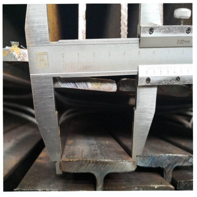 IPE laminato a caldo/a freddo ASTM A36 Acciaio galvanizzato saldato Sezione di trave I S235jr S275jr S355jr Q235 Q355 Trave strutturale