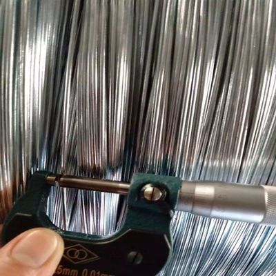 SAE1006/SAE1008/Q195/Q235 Gi filo adesivo galvanizzato con standard JIS