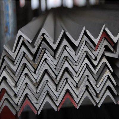 A36 Ss400 Costruzione Strutturale Galvanizzato a caldo Ferro / Acciaio a angolo uguale