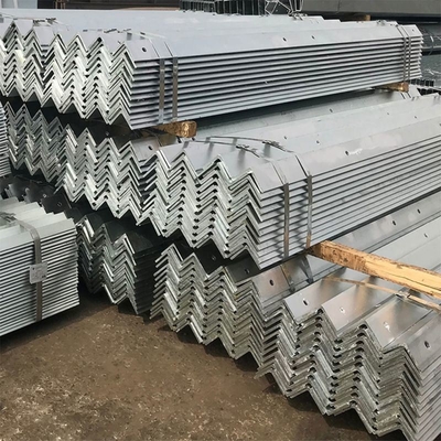 Acciaio ad angolo caldo laminato ASTM A572 Acciaio ad angolo galvanizzato per costruzioni uguali