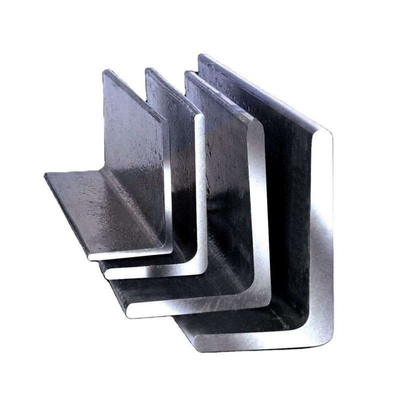 Q235 Q355 Acciaio al carbonio a rotolamento caldo angolo angolo barra ferro con larghezza 20-240 mm