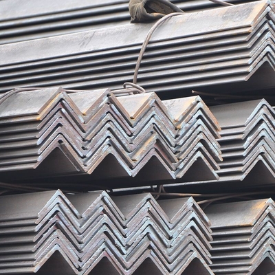 Ricerca personalizzata Spessore personalizzato 3-20mm Bar di acciaio galvanizzato con fori angolo ferro