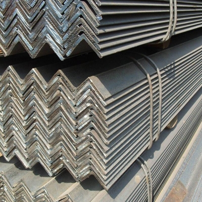ASTM A36 A53 Q235 Q345 Ferro galvanizzato al carbonio a forma di L Bar angolare di acciaio mite Non legata uguale