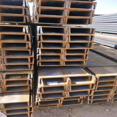 Acciaio laminato a caldo C canale S235jr S355jr A36 Ss400 Acciaio galvanizzato Q235 sezione canale