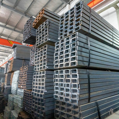 Acciaio laminato a caldo S235jr S355jr A36 Ss400 Acciaio galvanizzato Q235 Acciaio galvanizzato U
