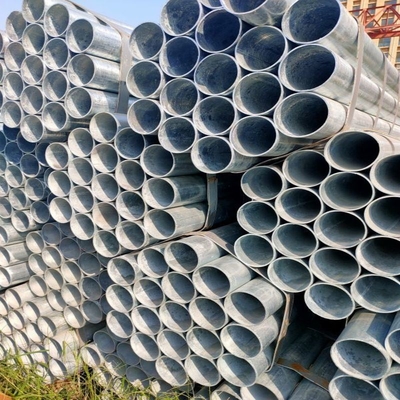 Tubo di acciaio galvanizzato di diametro da 1/4&quot;-48&quot; con alto strato di zinco e spessore da 0,3-40 mm