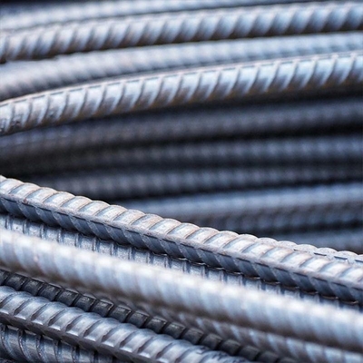Acciaio a pressione fredda Hpb355 Hrb400e Heb500e Rebar per calcestruzzo armato e pretensione