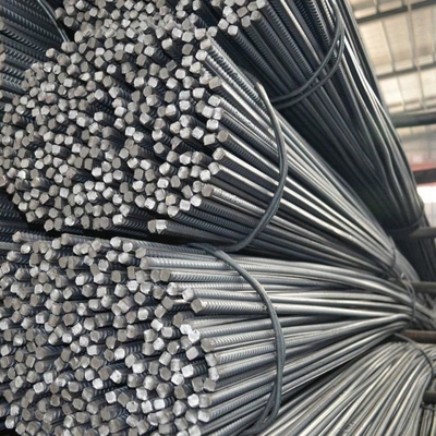 HRB400 Barre di cemento per la costruzione con tolleranza dell'1% e barre di acciaio al carbonio